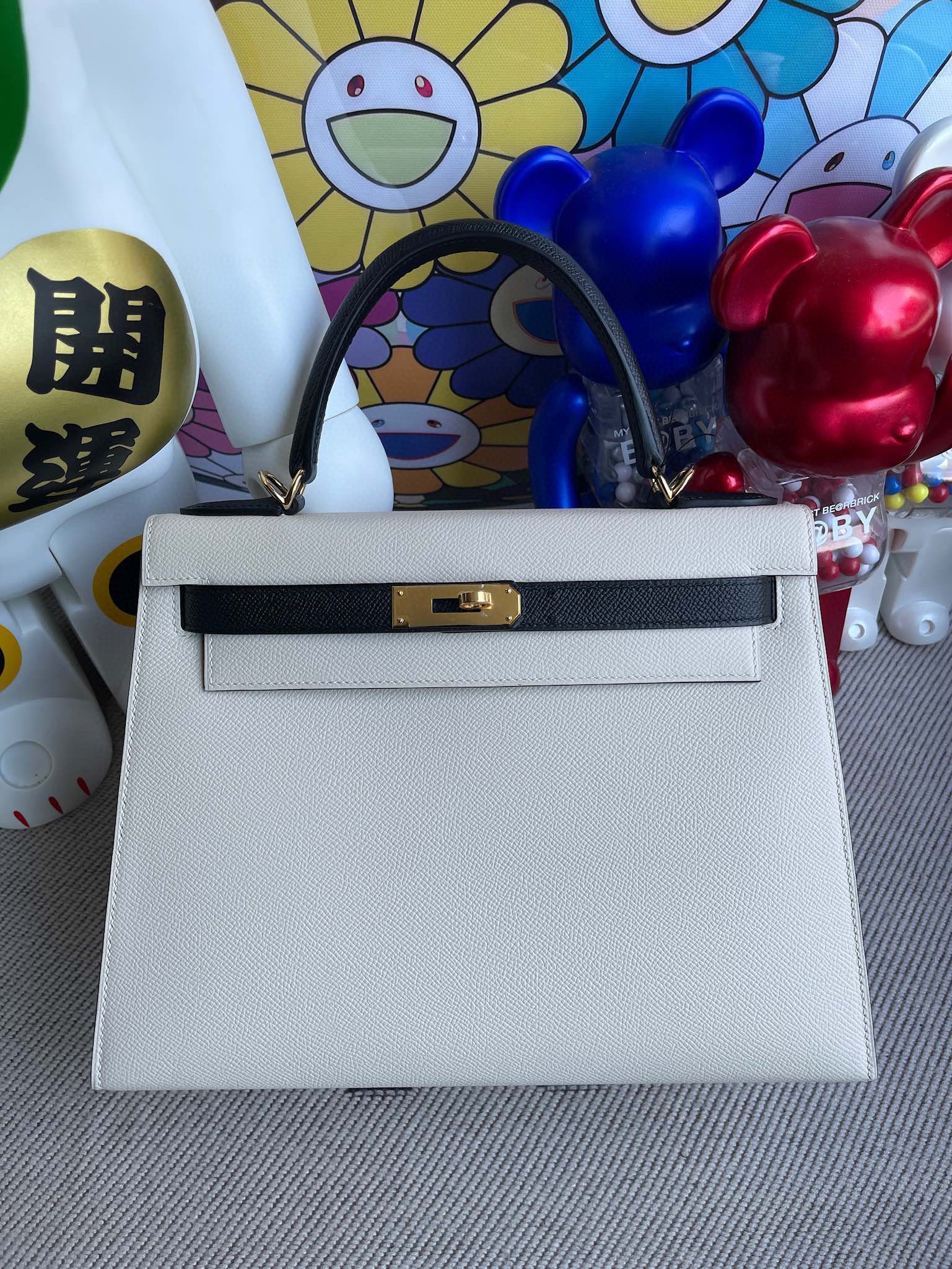 Hermes Kelly 28CM Epsom Leather CK10 Craie / Black Gold Hardware U Stamp