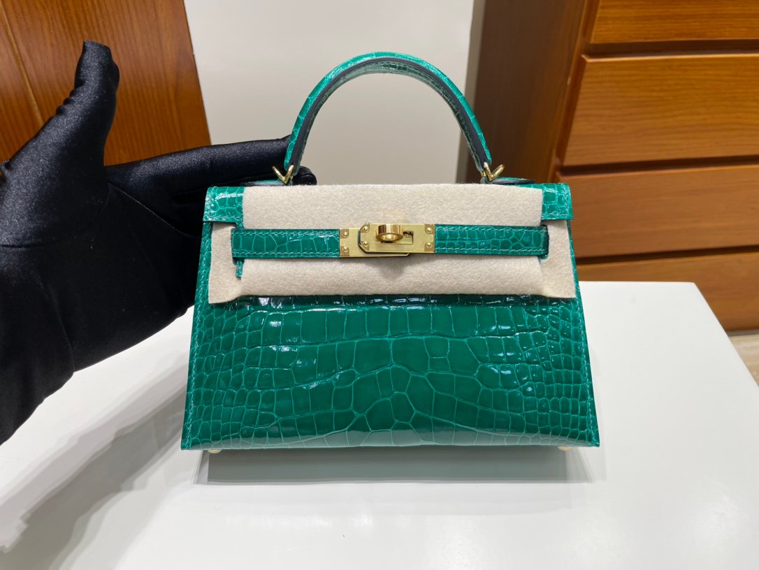 Uncle Bench Hermes Mini kelly Alligator shiny 6Q jade green Gold Hardware GHW 19cm Full Handmade