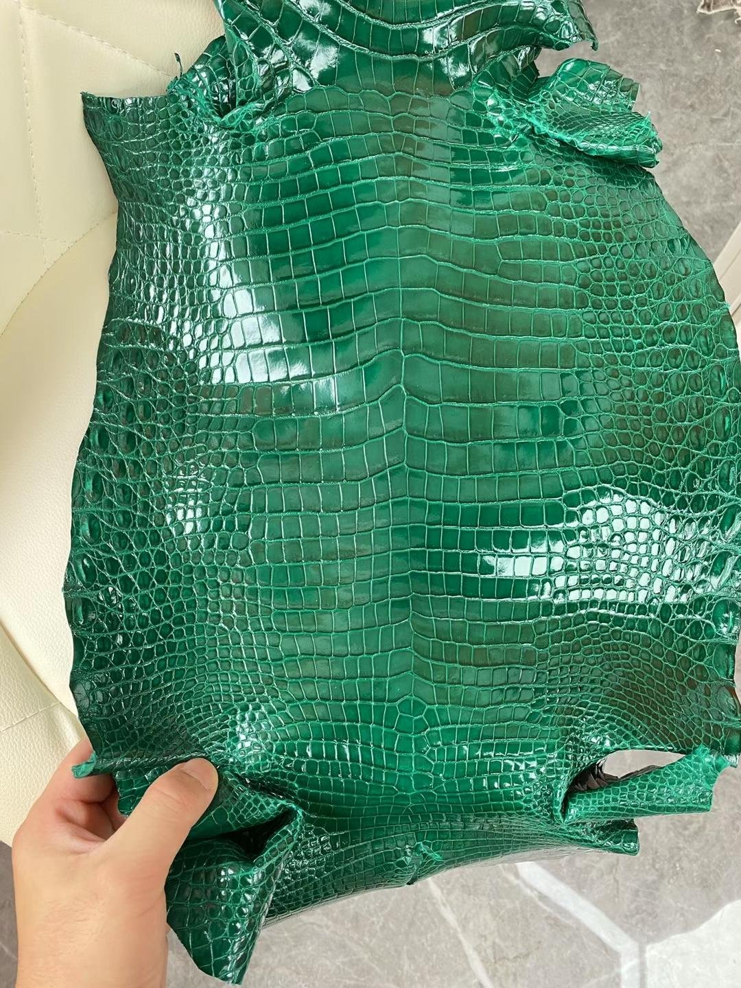 Uncle Bench Hermes New Leather shiny porosus crocodile Q6 jade green